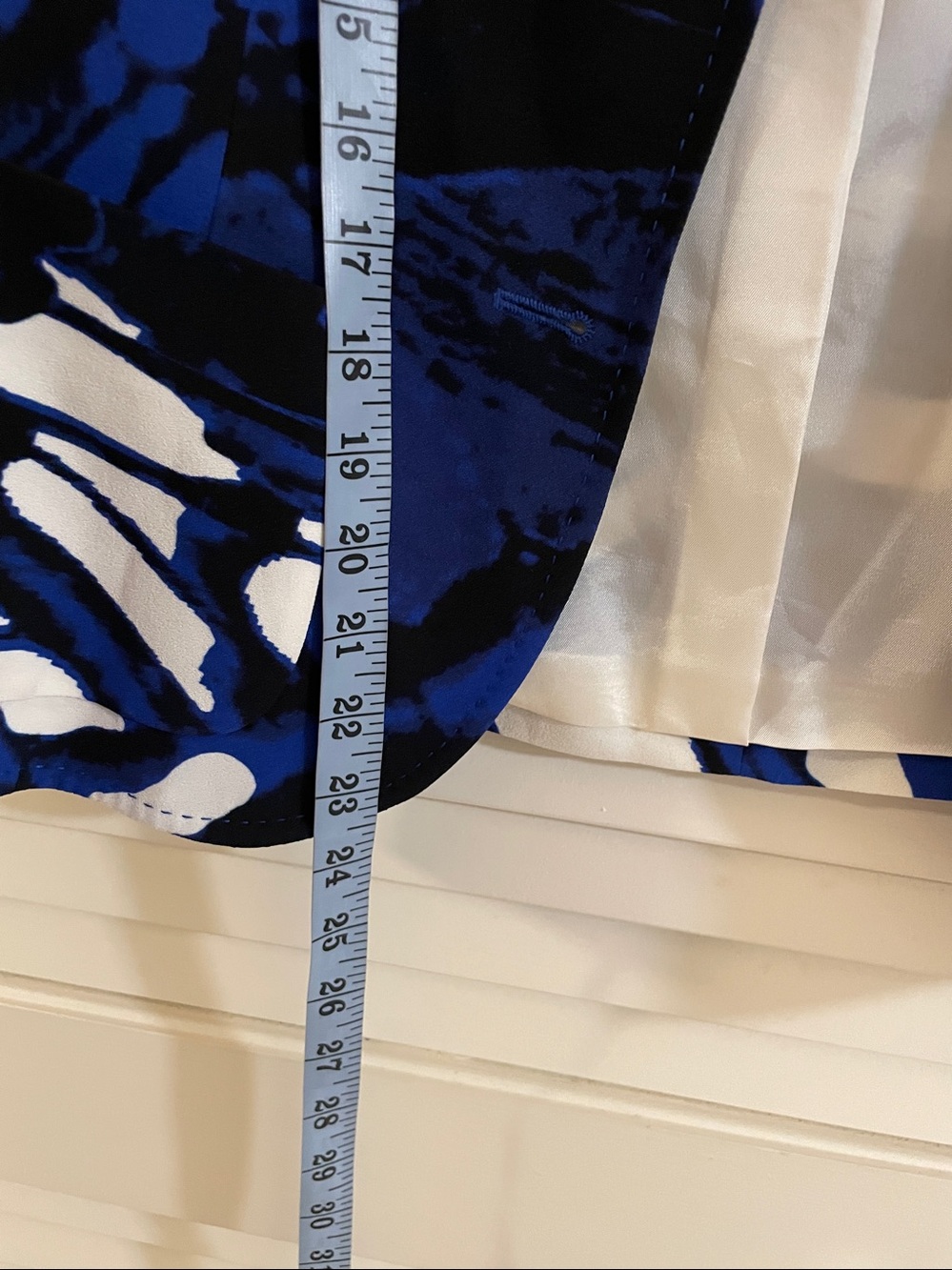 Escada Abstract Print Blazer Electric Blue & White Size Medium - Picture 10 of 12